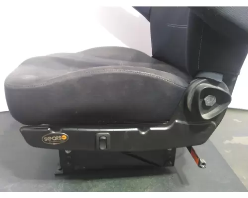 FREIGHTLINER CASCADIA 113 SEAT, FRONT
