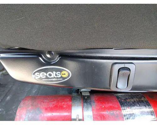 FREIGHTLINER CASCADIA 113 SEAT, FRONT