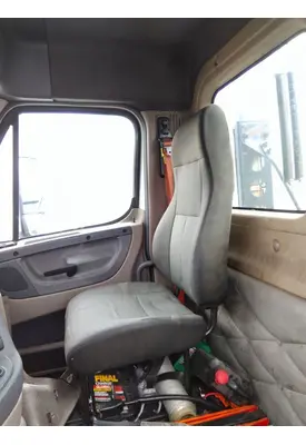 FREIGHTLINER CASCADIA 113 SEAT, FRONT