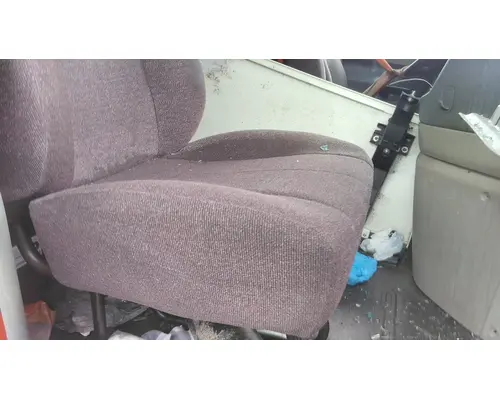 FREIGHTLINER CASCADIA 113 SEAT, FRONT