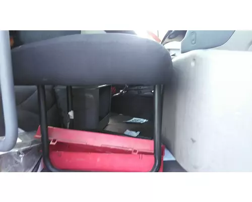 FREIGHTLINER CASCADIA 113 SEAT, FRONT