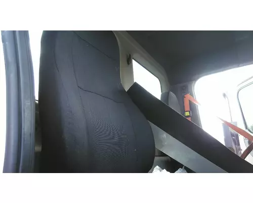 FREIGHTLINER CASCADIA 113 SEAT, FRONT