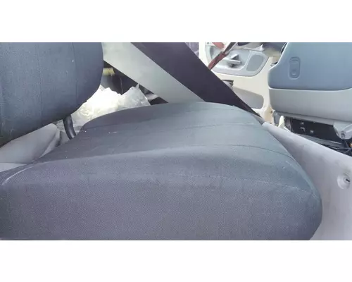 FREIGHTLINER CASCADIA 113 SEAT, FRONT