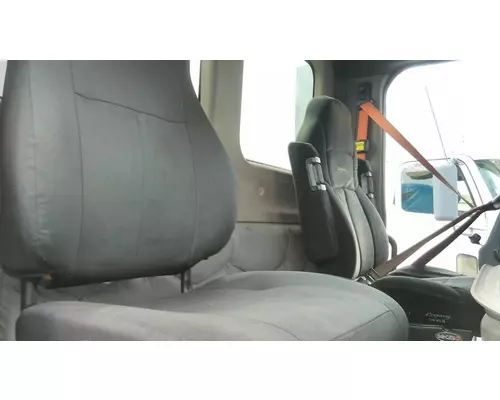 FREIGHTLINER CASCADIA 113 SEAT, FRONT