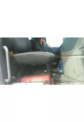 FREIGHTLINER CASCADIA 113 SEAT, FRONT