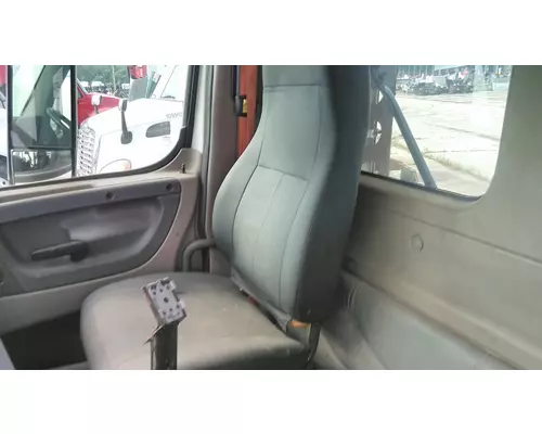 FREIGHTLINER CASCADIA 113 SEAT, FRONT