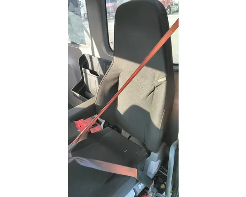 FREIGHTLINER CASCADIA 113 SEAT, FRONT