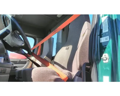FREIGHTLINER CASCADIA 113 SEAT, FRONT
