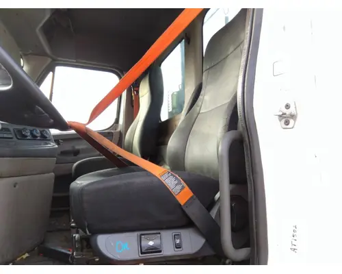 FREIGHTLINER CASCADIA 113 SEAT, FRONT