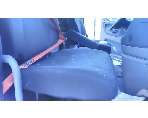 FREIGHTLINER CASCADIA 113 SEAT, FRONT