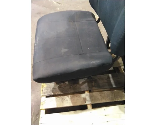 FREIGHTLINER CASCADIA 113 SEAT, FRONT