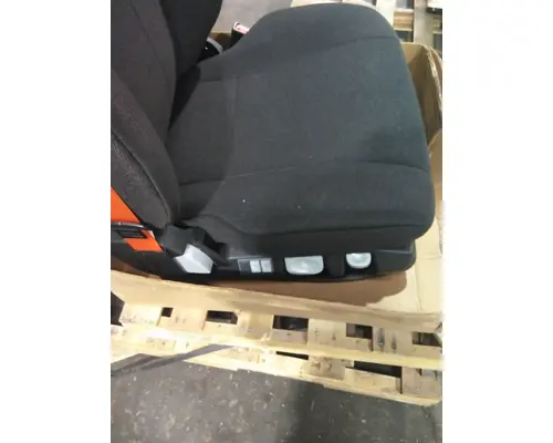 FREIGHTLINER CASCADIA 113 SEAT, FRONT