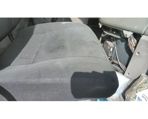 FREIGHTLINER CASCADIA 113 SEAT, FRONT