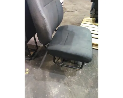 FREIGHTLINER CASCADIA 113 SEAT, FRONT