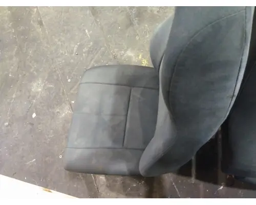 FREIGHTLINER CASCADIA 113 SEAT, FRONT