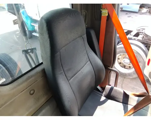 FREIGHTLINER CASCADIA 113 SEAT, FRONT