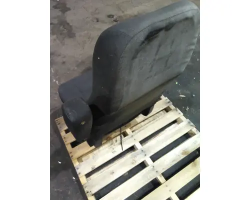 FREIGHTLINER CASCADIA 113 SEAT, FRONT
