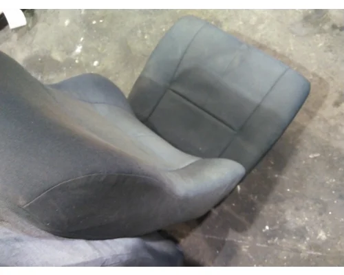 FREIGHTLINER CASCADIA 113 SEAT, FRONT