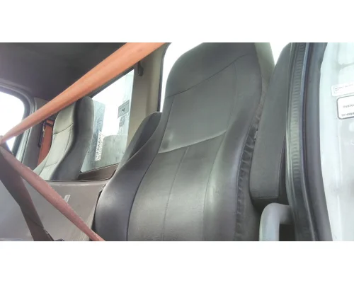 FREIGHTLINER CASCADIA 113 SEAT, FRONT