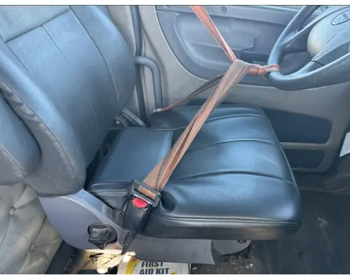 FREIGHTLINER CASCADIA 113 SEAT, FRONT