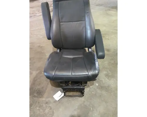 FREIGHTLINER CASCADIA 113 SEAT, FRONT
