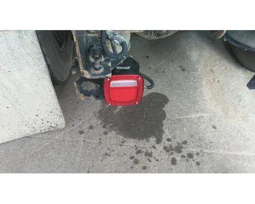 FREIGHTLINER CASCADIA 113 STOP TURN TAIL LAMP