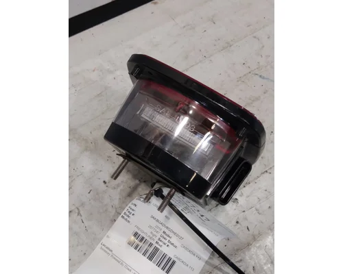 FREIGHTLINER CASCADIA 113 STOP TURN TAIL LAMP