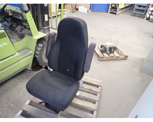 FREIGHTLINER CASCADIA 113 Seat, Front