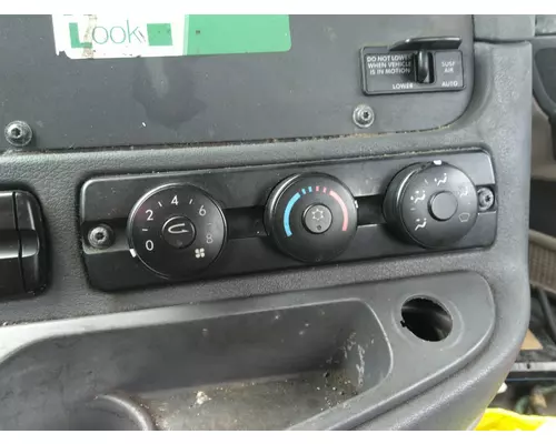 FREIGHTLINER CASCADIA 113 TEMPERATURE CONTROL