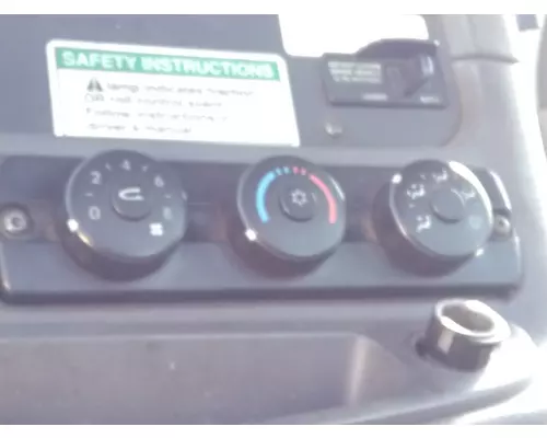 FREIGHTLINER CASCADIA 113 TEMPERATURE CONTROL