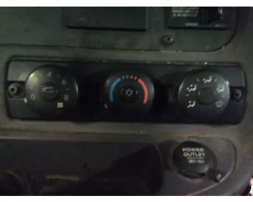 FREIGHTLINER CASCADIA 113 TEMPERATURE CONTROL