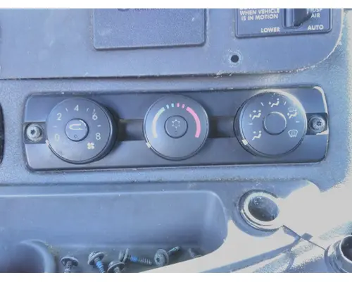 FREIGHTLINER CASCADIA 113 TEMPERATURE CONTROL