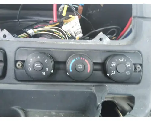 FREIGHTLINER CASCADIA 113 TEMPERATURE CONTROL