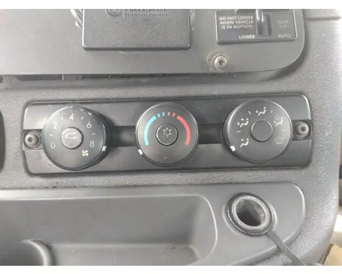 FREIGHTLINER CASCADIA 113 TEMPERATURE CONTROL