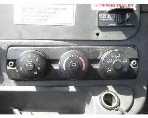 FREIGHTLINER CASCADIA 113 TEMPERATURE CONTROL