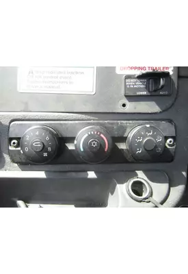 FREIGHTLINER CASCADIA 113 TEMPERATURE CONTROL