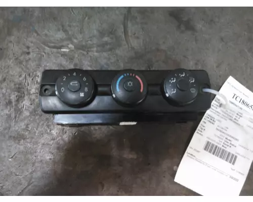 FREIGHTLINER CASCADIA 113 TEMPERATURE CONTROL