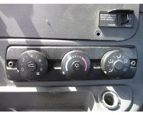 FREIGHTLINER CASCADIA 113 TEMPERATURE CONTROL