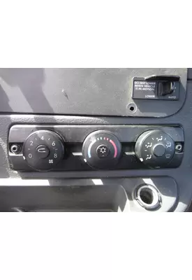 FREIGHTLINER CASCADIA 113 TEMPERATURE CONTROL