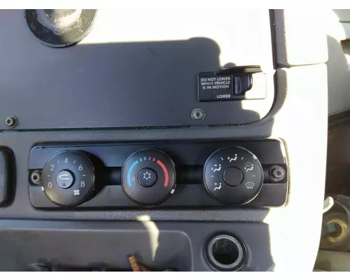 FREIGHTLINER CASCADIA 113 TEMPERATURE CONTROL