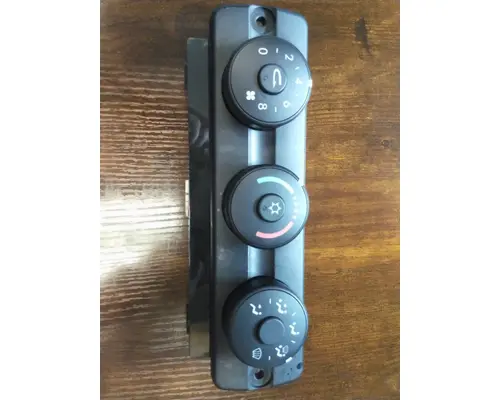 FREIGHTLINER CASCADIA 113 TEMPERATURE CONTROL