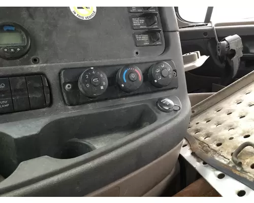 FREIGHTLINER CASCADIA 113 TEMPERATURE CONTROL