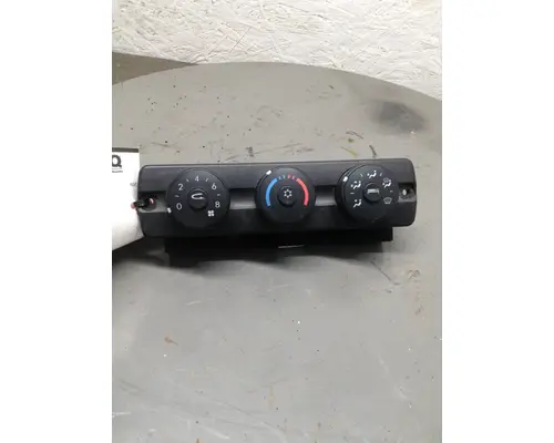 FREIGHTLINER CASCADIA 113 TEMPERATURE CONTROL