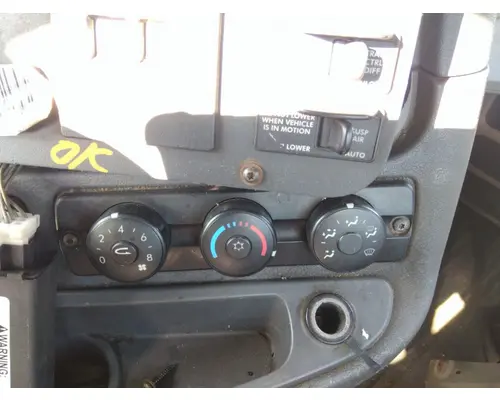 FREIGHTLINER CASCADIA 113 TEMPERATURE CONTROL