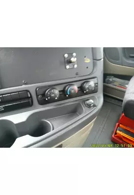 FREIGHTLINER CASCADIA 113 TEMPERATURE CONTROL