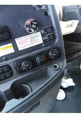 FREIGHTLINER CASCADIA 113 TEMPERATURE CONTROL