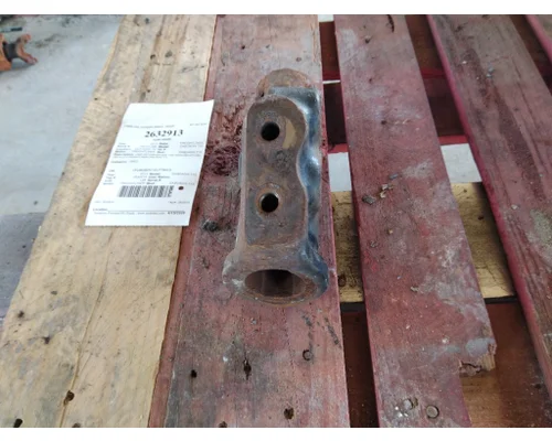 FREIGHTLINER CASCADIA 113 TOW HOOK