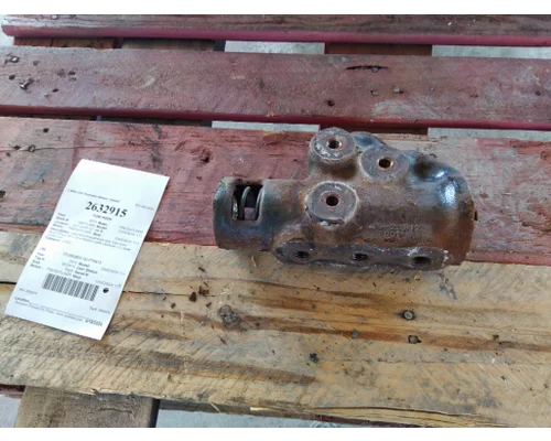 FREIGHTLINER CASCADIA 113 TOW HOOK