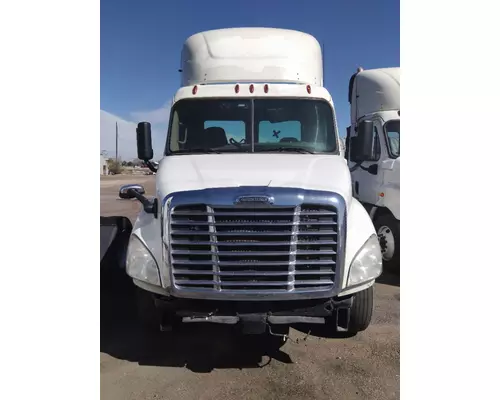 FREIGHTLINER CASCADIA 113 WHOLE TRUCK FOR RESALE