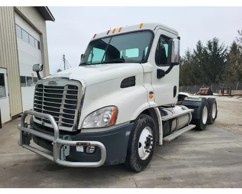 FREIGHTLINER CASCADIA 113 WHOLE TRUCK FOR RESALE